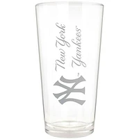 New York Yankees Etched 16oz. Vertical Rally Cry Pint Glass