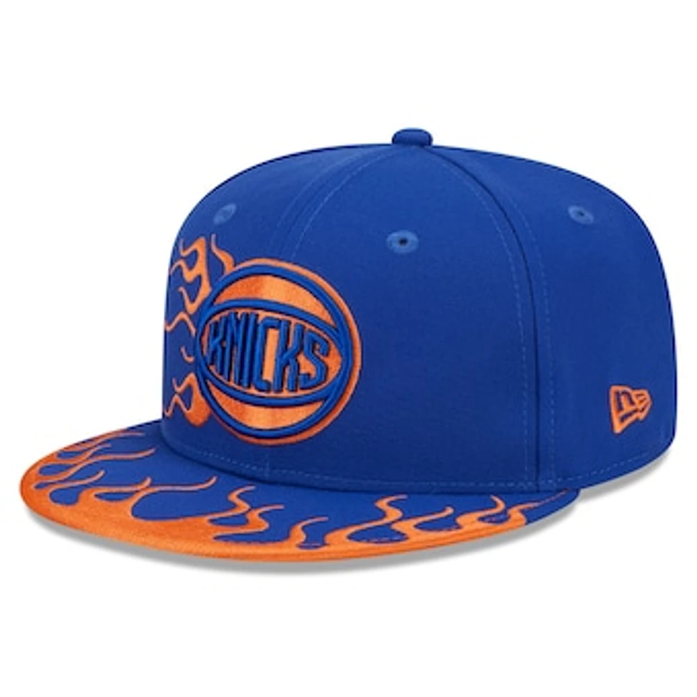 Men's New Era Blue New York Knicks  Rally Drive Flames 9FIFTY Snapback Hat