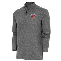 Men's Antigua  Heather Black New York Knicks Hunk Quarter-Zip Pullover Top