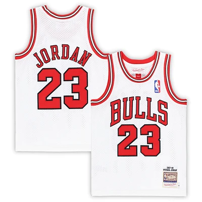 Preschool Mitchell & Ness Michael Jordan Chicago Bulls 1997/98 Hardwood Classics Authentic Jersey
