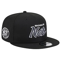 Men's New Era Black Brooklyn Nets Evergreen Script Side Patch 9FIFTY Snapback Hat