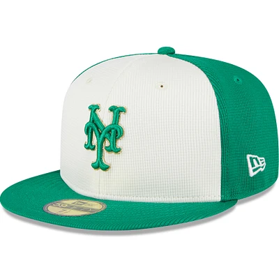 Men's New Era White/Green New York Mets 2024 St. Patrick's Day 59FIFTY Fitted Hat