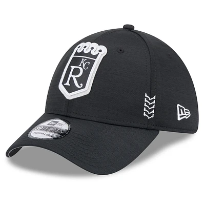 Men's New Era  Black Kansas City Royals 2024 Clubhouse 39THIRTY Flex Fit Hat