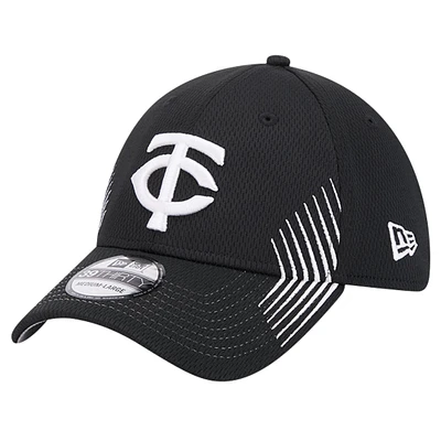 Men's New Era Black Minnesota Twins Active Dash Mark 39THIRTY Flex Hat