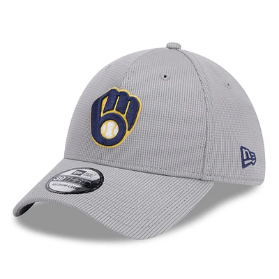 Men's New Era Gray Milwaukee Brewers Active Pivot 39THIRTY Flex Hat
