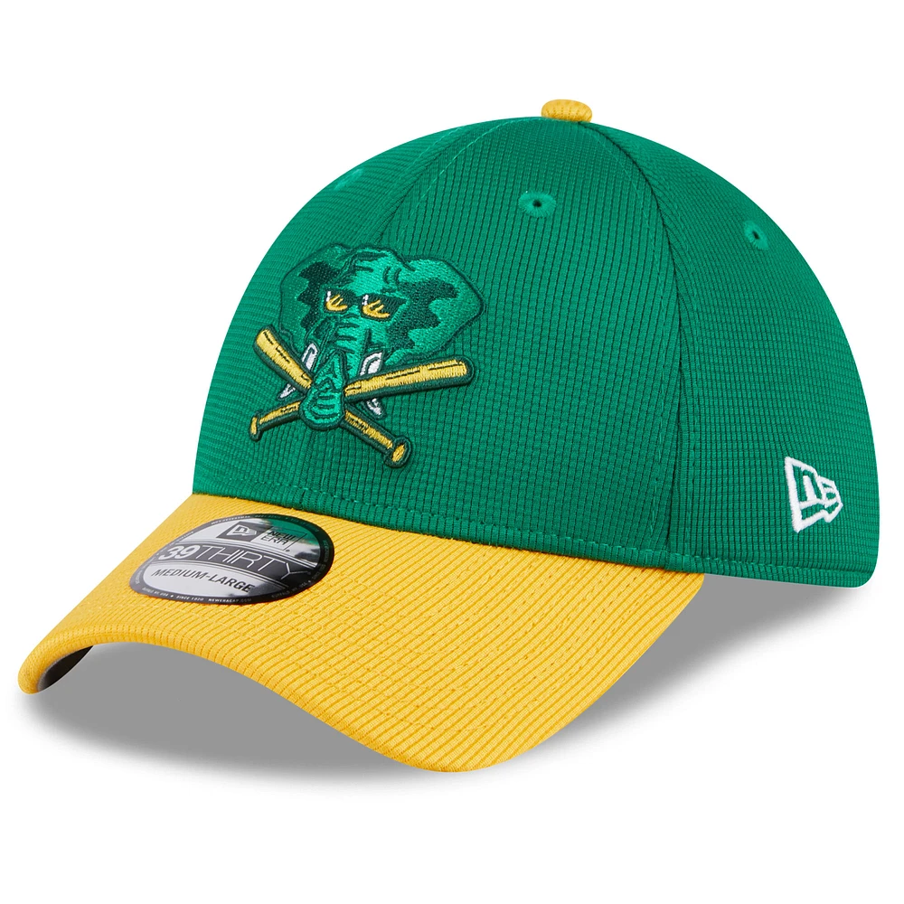 Men's New Era Kelly Green Athletics 2024 Batting Practice 39THIRTY Flex Hat