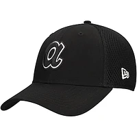 Men's New Era Atlanta Braves Cooperstown Collection Black & White Neo 39THIRTY Flex Hat