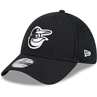 Men's New Era Baltimore Orioles Evergreen Black & White Neo 39THIRTY Flex Hat