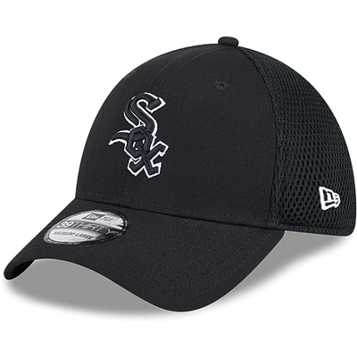 Men's New Era Chicago White Sox Evergreen Black & Neo 39THIRTY Flex Hat