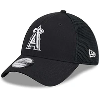 Men's New Era Los Angeles Angels Evergreen Black & White Neo 39THIRTY Flex Hat