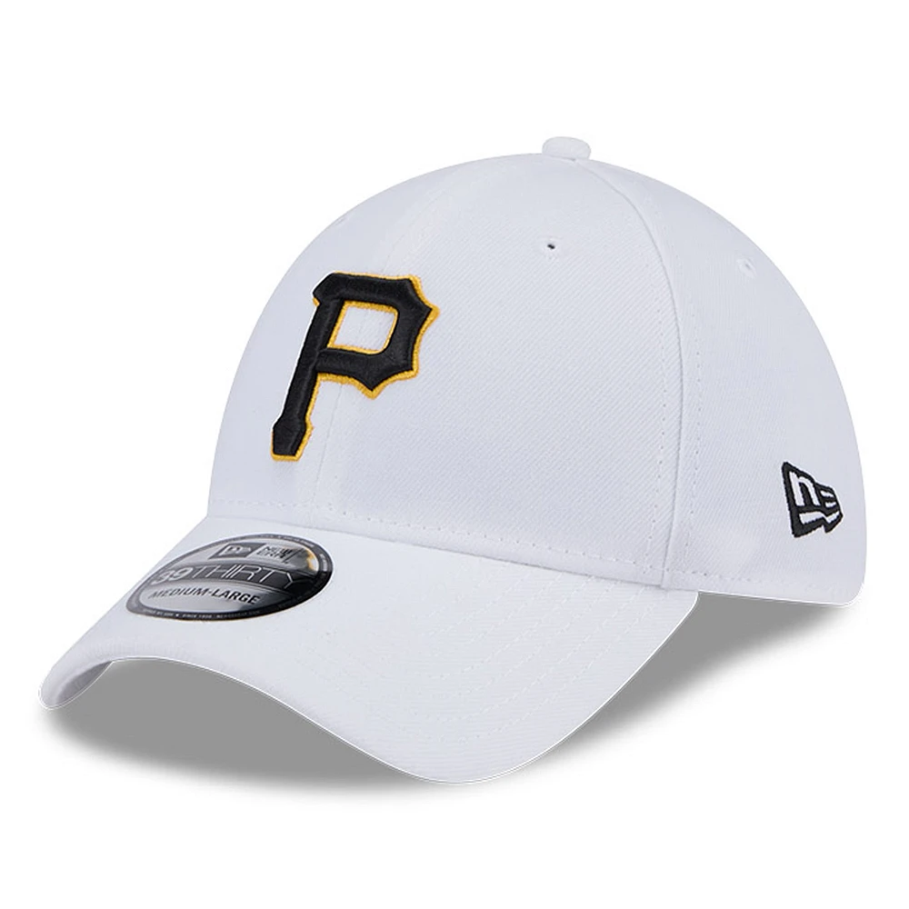 Men's New Era White Pittsburgh Pirates Evergreen 39THIRTY Flex Hat