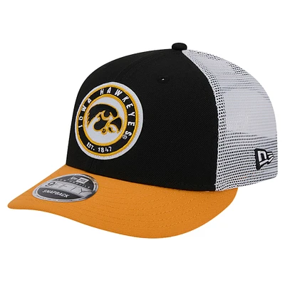 Men's New Era Black Iowa Hawkeyes Throwback Circle Patch 9FIFTY Trucker Snapback Hat