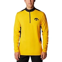 Men's Columbia Gold Iowa Hawkeyes Tech Trail™ Omni-Shade Quarter-Zip Top