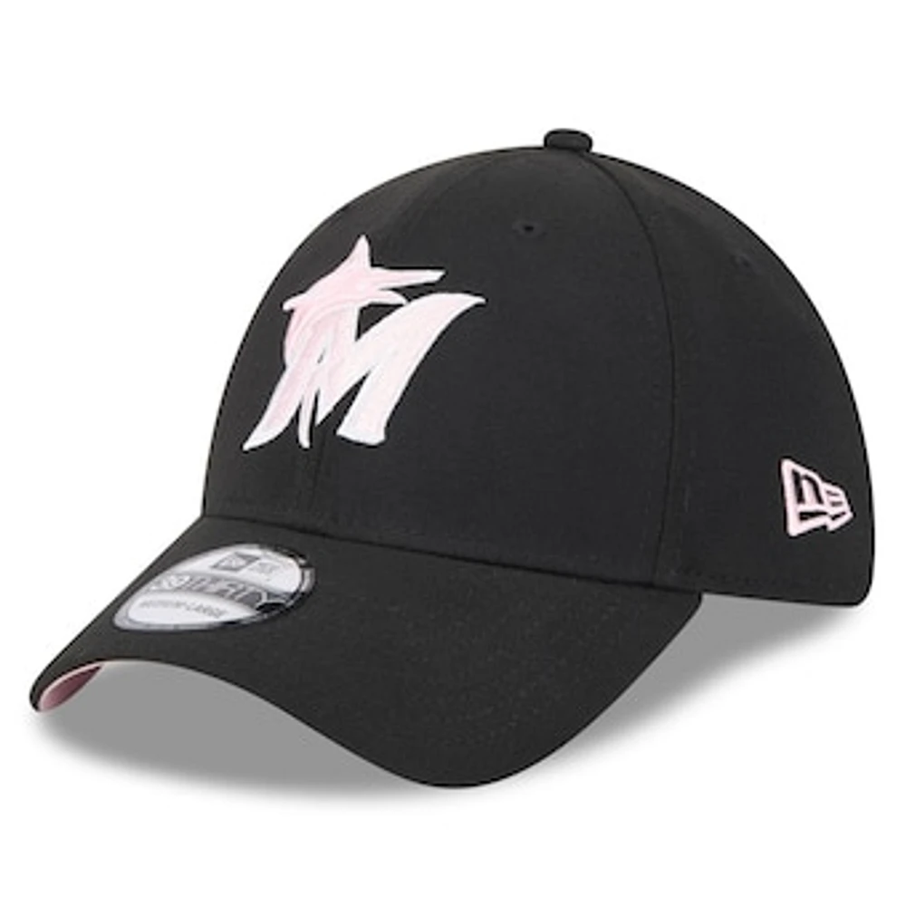 Men's New Era  Black Miami Marlins 2024 Mother's Day 39THIRTY Flex Hat