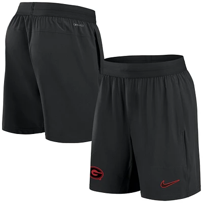 Men's Nike Black Georgia Bulldogs 2024 Sideline Performance Shorts