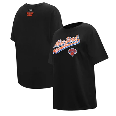 Women's Pro Standard Black New York Knicks Script Boyfriend T-Shirt