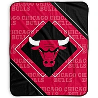 Pegasus Chicago Bulls 50" x 60" Diamond Logo Fleece Blanket