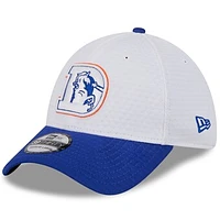 Men's New Era White/Royal Denver Broncos 2024 NFL Training Camp 39THIRTY Flex Hat