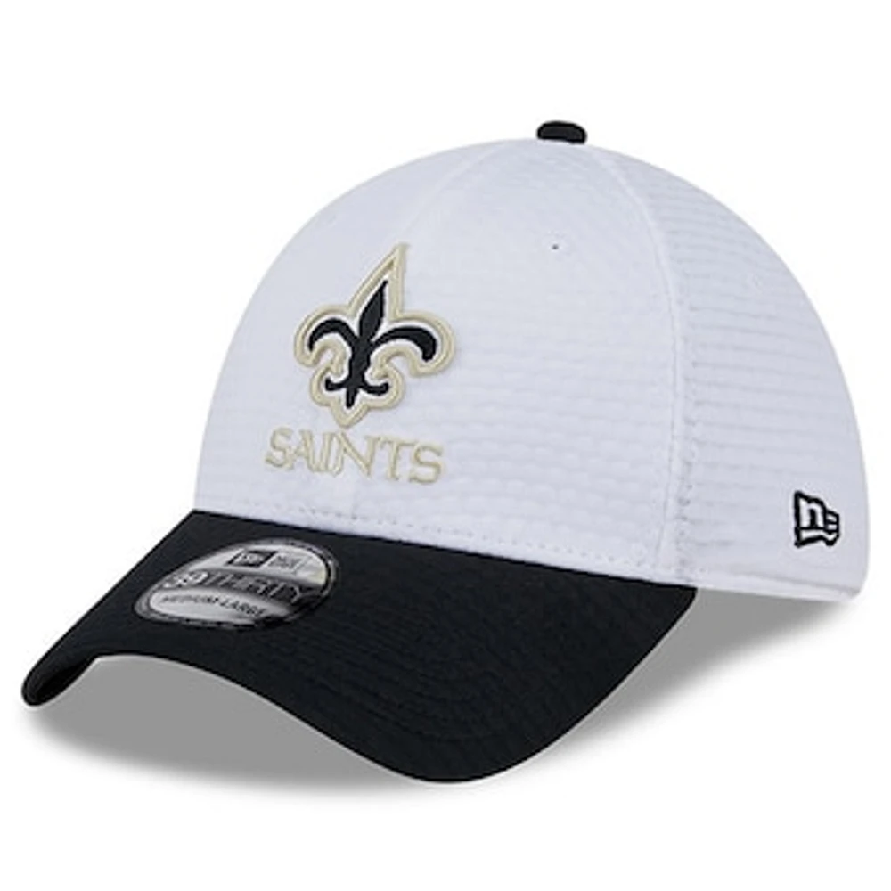 Men's New Era White/Black Orleans Saints 2024 NFL Training Camp 39THIRTY Flex Hat