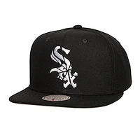 Men's Mitchell & Ness Black Chicago White Sox Shattered Snapback Hat