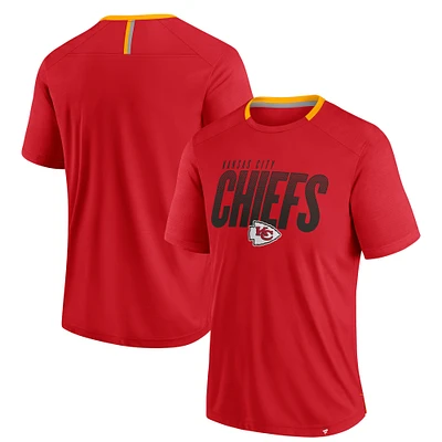 Men's Fanatics Red Kansas City Chiefs Defender Fade Slant T-Shirt