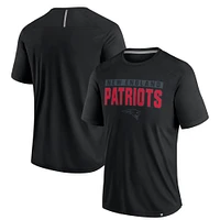 Men's Fanatics  Black New England Patriots Defender Blackout T-Shirt