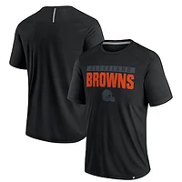 Men's Fanatics  Black Cleveland Browns Defender Blackout T-Shirt