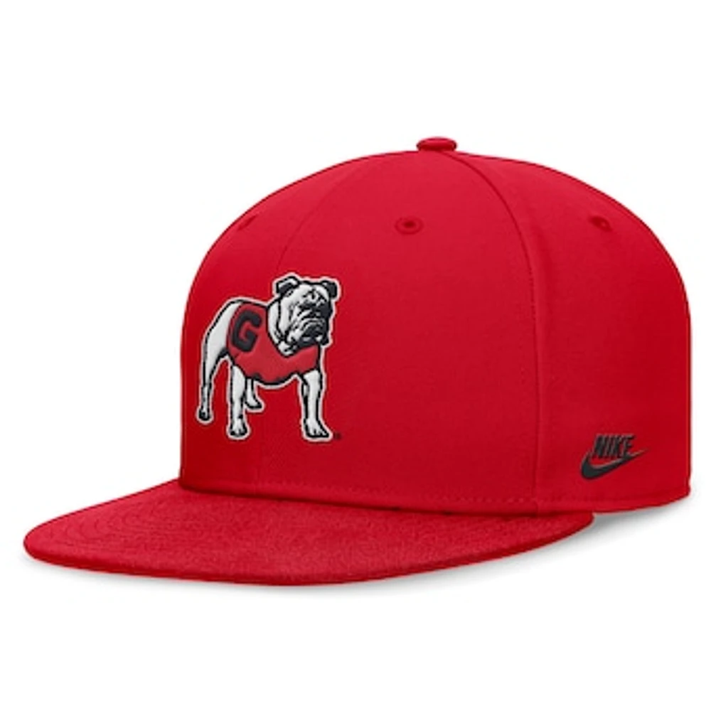 Men's Nike Red Georgia Bulldogs Legacy True Fitted Hat