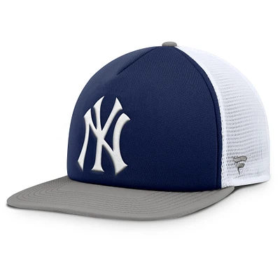 Men's Fanatics Navy/White New York Yankees Fundamental Foam Front Snapback Hat