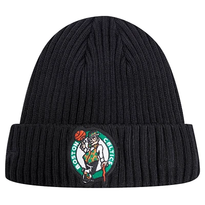 Men's Pro Standard  Black Boston Celtics Essential Cuffed Knit Hat