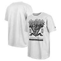 Men's New Era White San Antonio Spurs Sport Classics Oversized T-Shirt