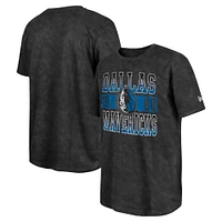 Men's New Era Black Dallas Mavericks Enzyme Washed Oversized T-Shirt