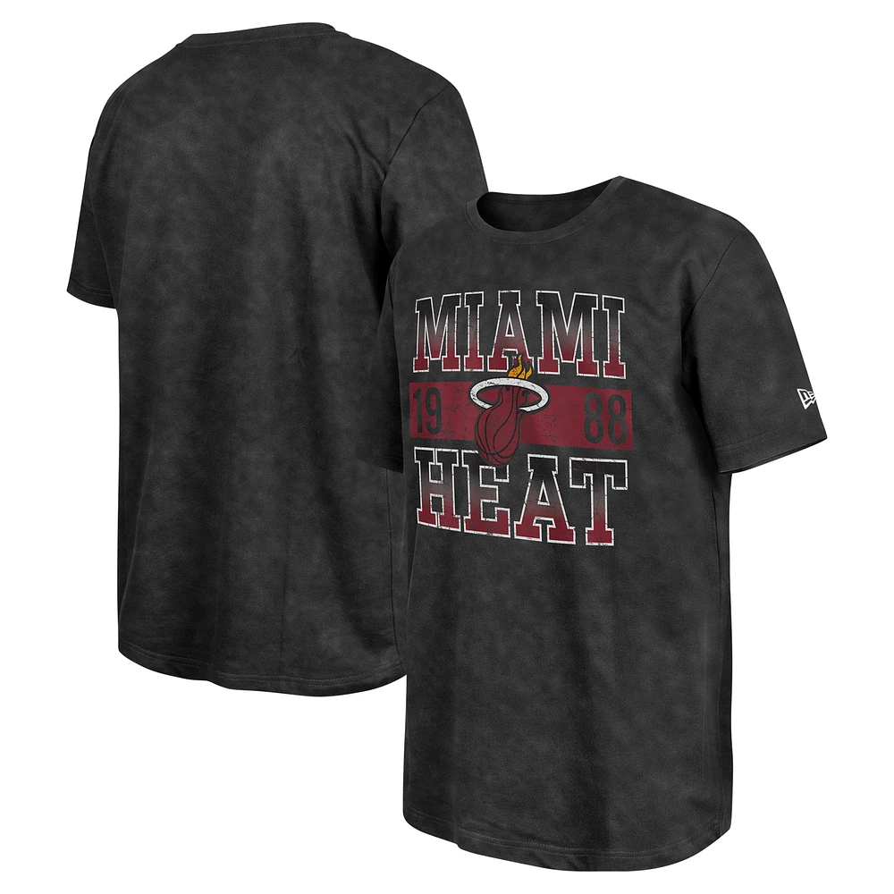 Men's New Era Black Miami Heat Enzyme Washed Oversized T-Shirt