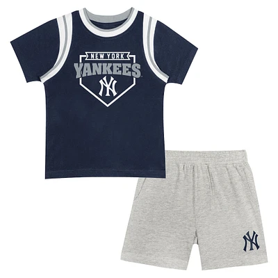 Preschool Fanatics New York Yankees Loaded Base T-Shirt & Shorts Set