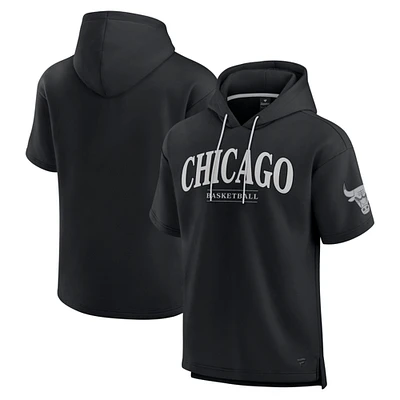 Men's Fanatics  Black Chicago Bulls Elements Ready Short Sleeve Pullover Hoodie