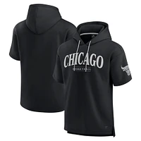 Men's Fanatics  Black Chicago Bulls Elements Ready Short Sleeve Pullover Hoodie