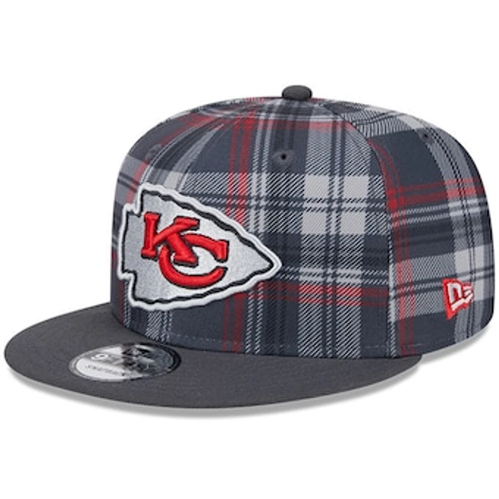 Men's New Era Gray Kansas City Chiefs 2024 Sideline Statement 9FIFTY Snapback Hat