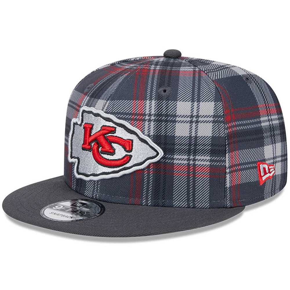 Men's New Era Gray Kansas City Chiefs 2024 Sideline Statement 9FIFTY Snapback Hat