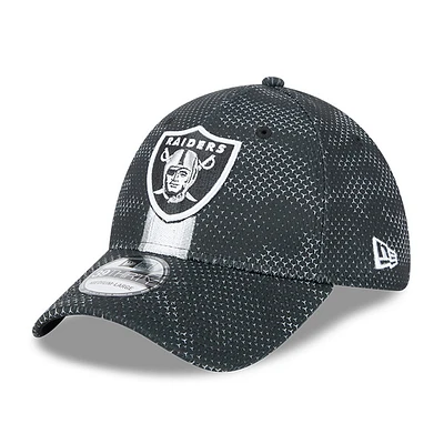 Men's New Era Black Las Vegas Raiders 2024 Sideline 39THIRTY Flex Hat