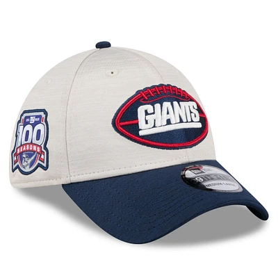 Men's New Era Stone/Navy New York Giants 2024 Sideline 100 Seasons Historic 39THIRTY Flex Hat