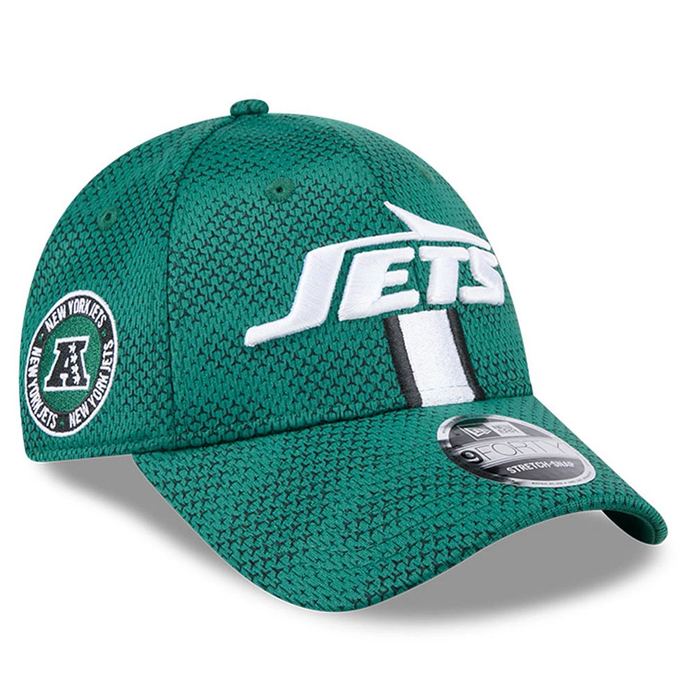 Men's New Era Green New York Jets 2024 Sideline 9FORTY Stretch-Snap Hat