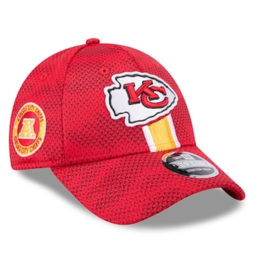 Youth New Era  Red Kansas City Chiefs 2024 NFL Sideline 9FORTY Stretch-Snap Hat