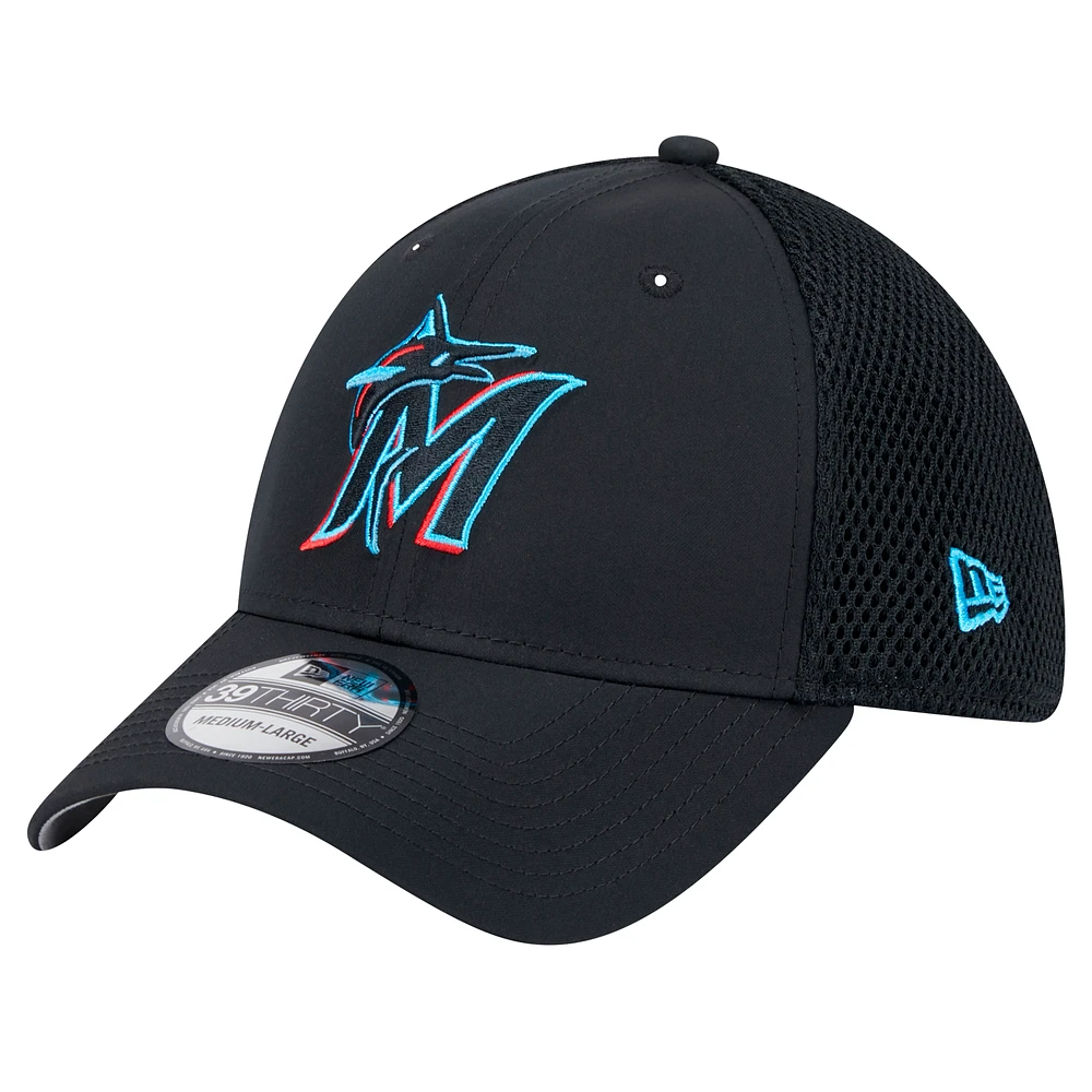 Men's New Era Black Miami Marlins Team Tone 39THIRTY Flex Hat