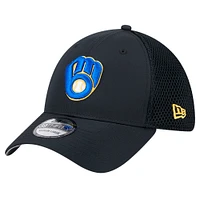 Men's New Era Black Milwaukee Brewers Team Tone 39THIRTY Flex Hat