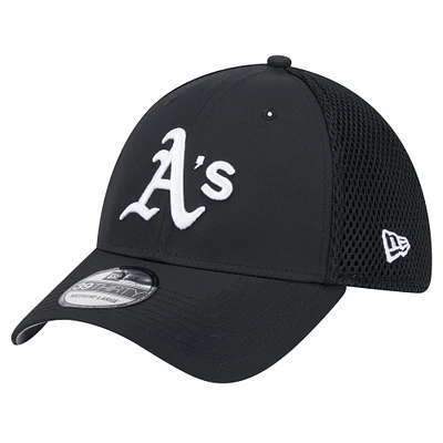 Men's New Era Black Oakland Athletics Team Tone 39THIRTY Flex Hat