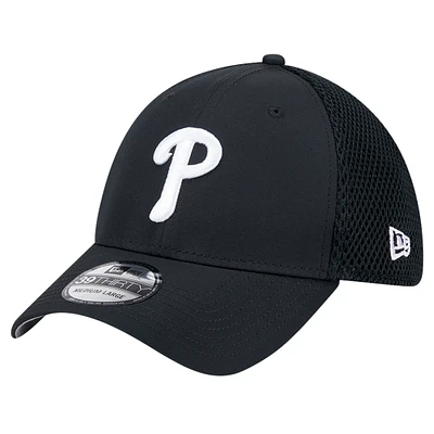 Men's New Era Black Philadelphia Phillies Team Tone 39THIRTY Flex Hat