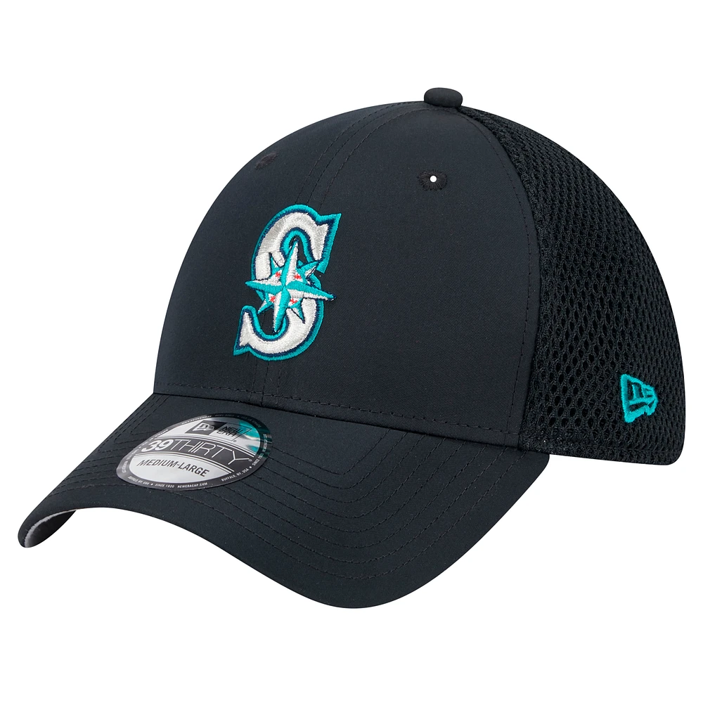 Men's New Era Black Seattle Mariners Team Tone 39THIRTY Flex Hat