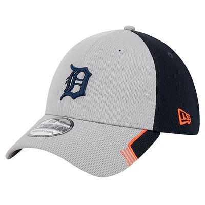 Men's New Era Gray/Navy Detroit Tigers Visor Trim 39THIRTY Flex Hat