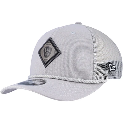 Men's New Era Gray Milwaukee Brewers Logo 9SEVENTY Stretch-Snap Adjustable Hat