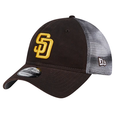 Men's New Era Brown San Diego Padres Team Slick Trucker 9TWENTY Adjustable Hat